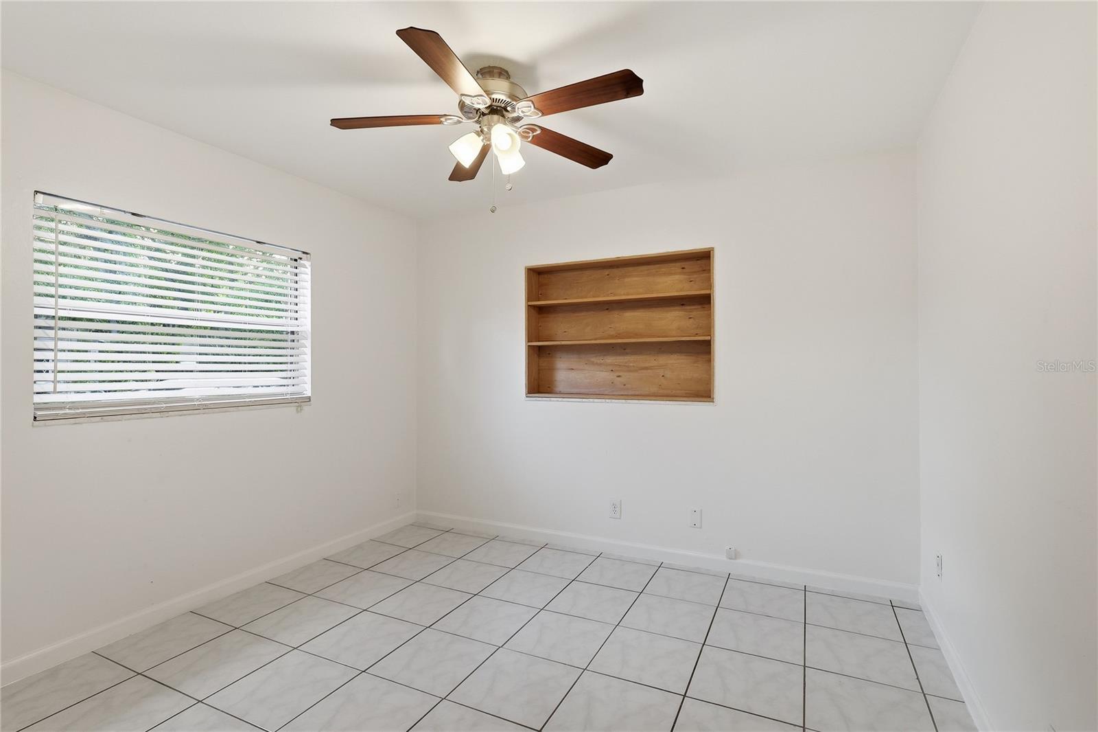 Image 12 of 29 For 3106 La Salle Street