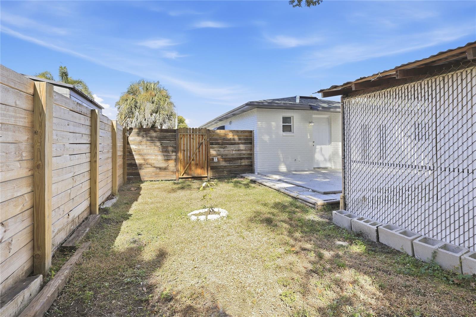 Image 26 of 29 For 3106 La Salle Street