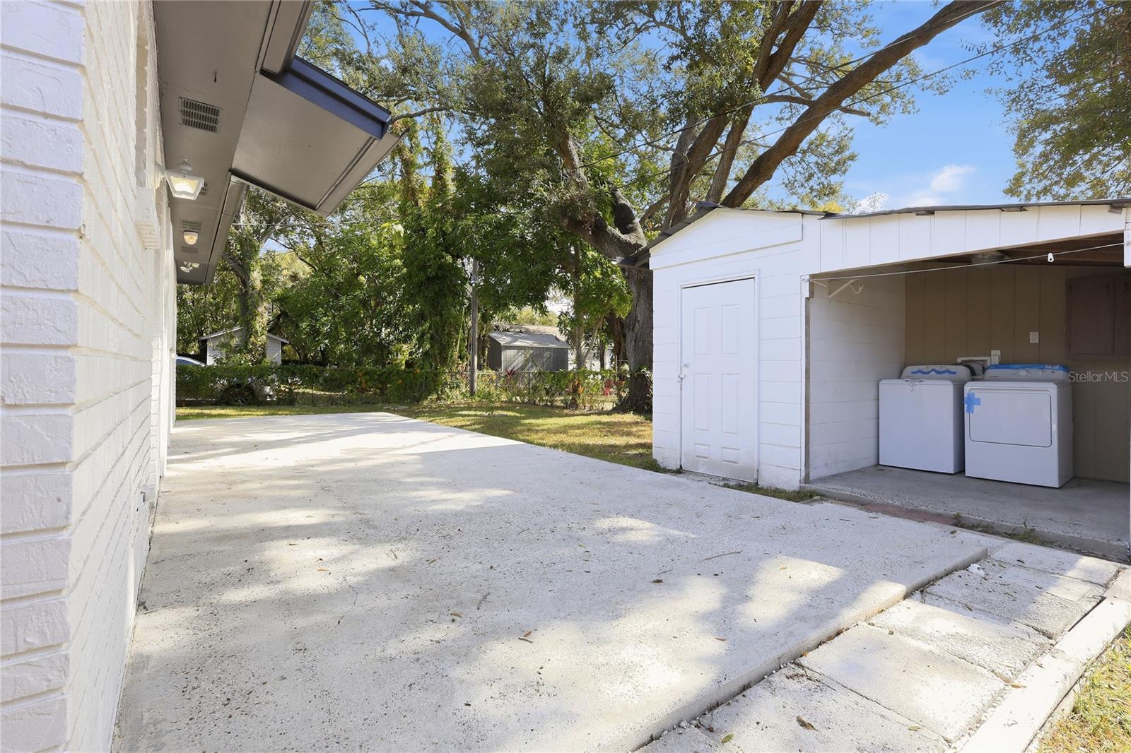 Image 28 of 29 For 3106 La Salle Street