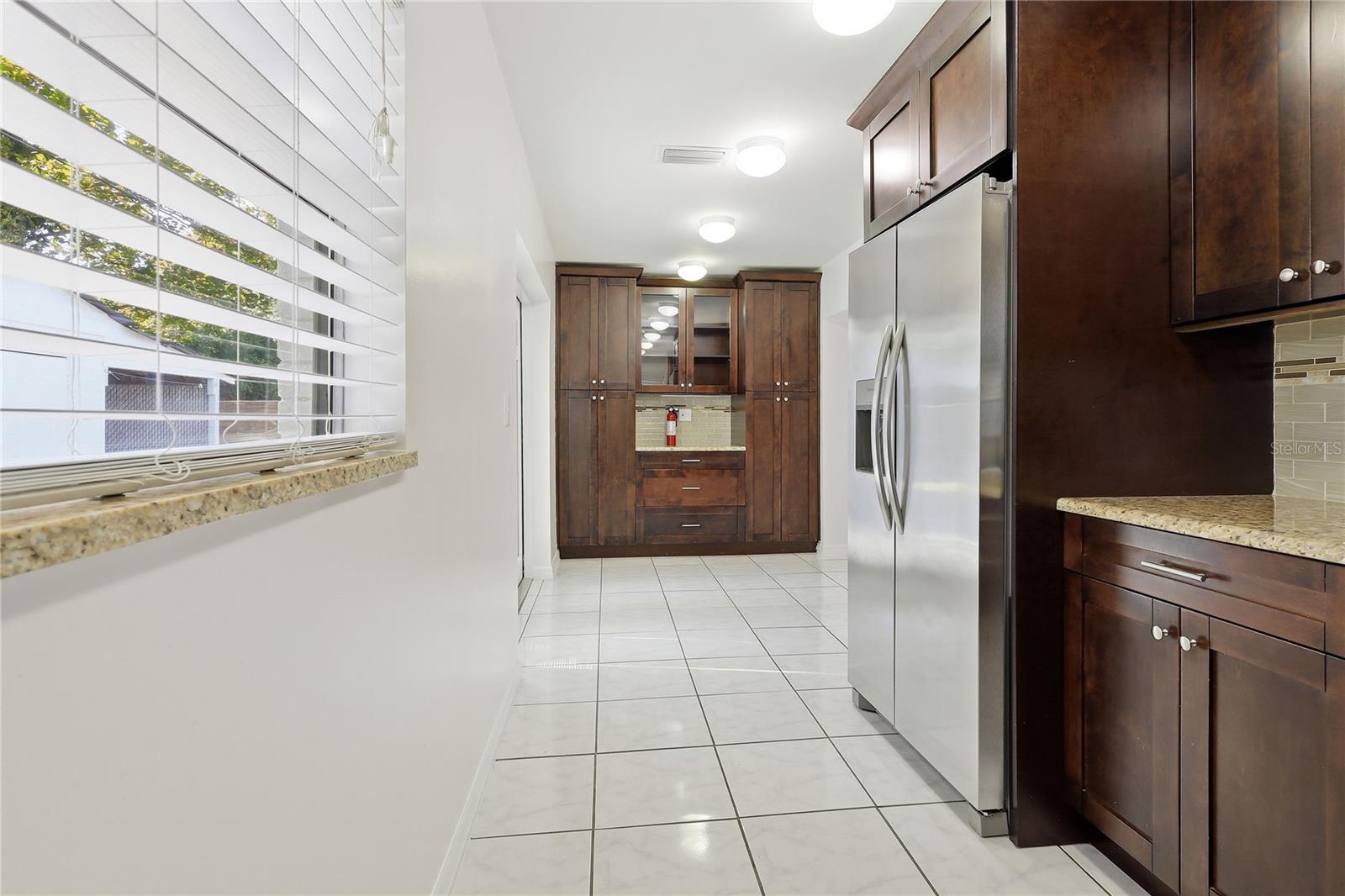 Image 8 of 29 For 3106 La Salle Street