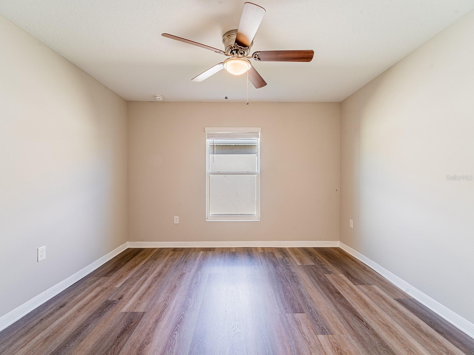 Image 31 of 46 For 13748 Wineberry Drive