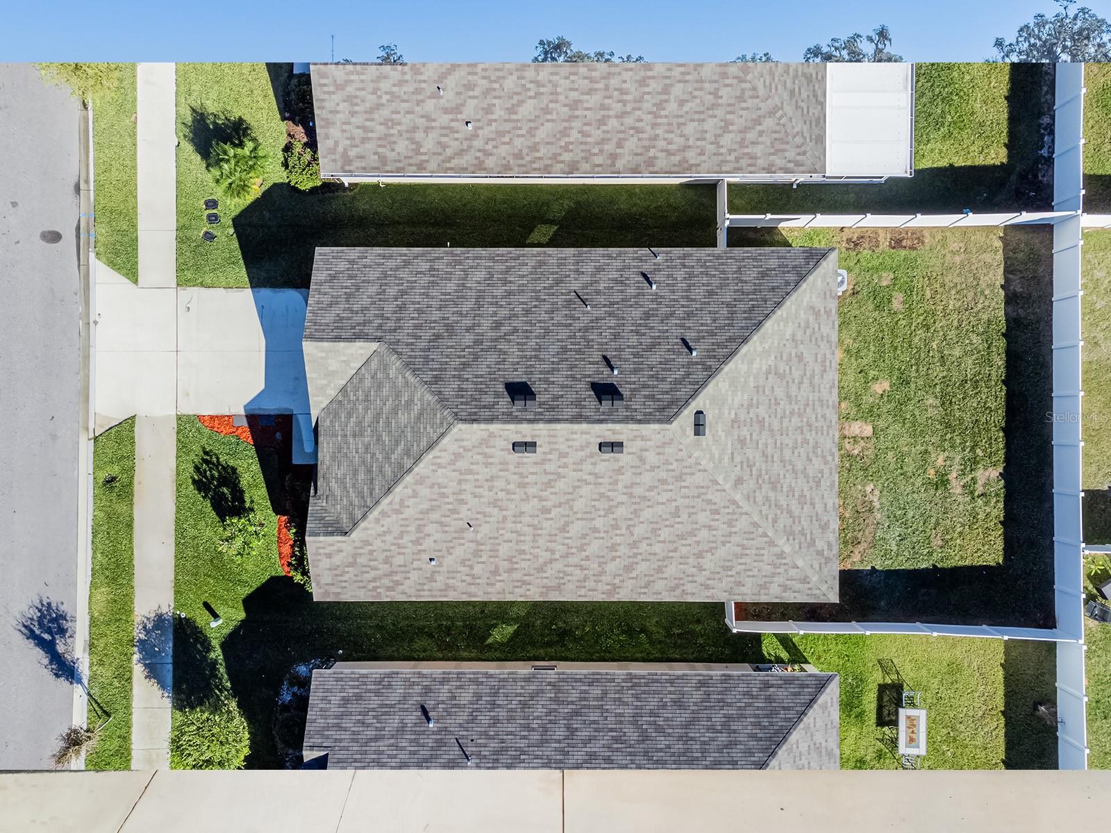 Image 4 of 46 For 13748 Wineberry Drive