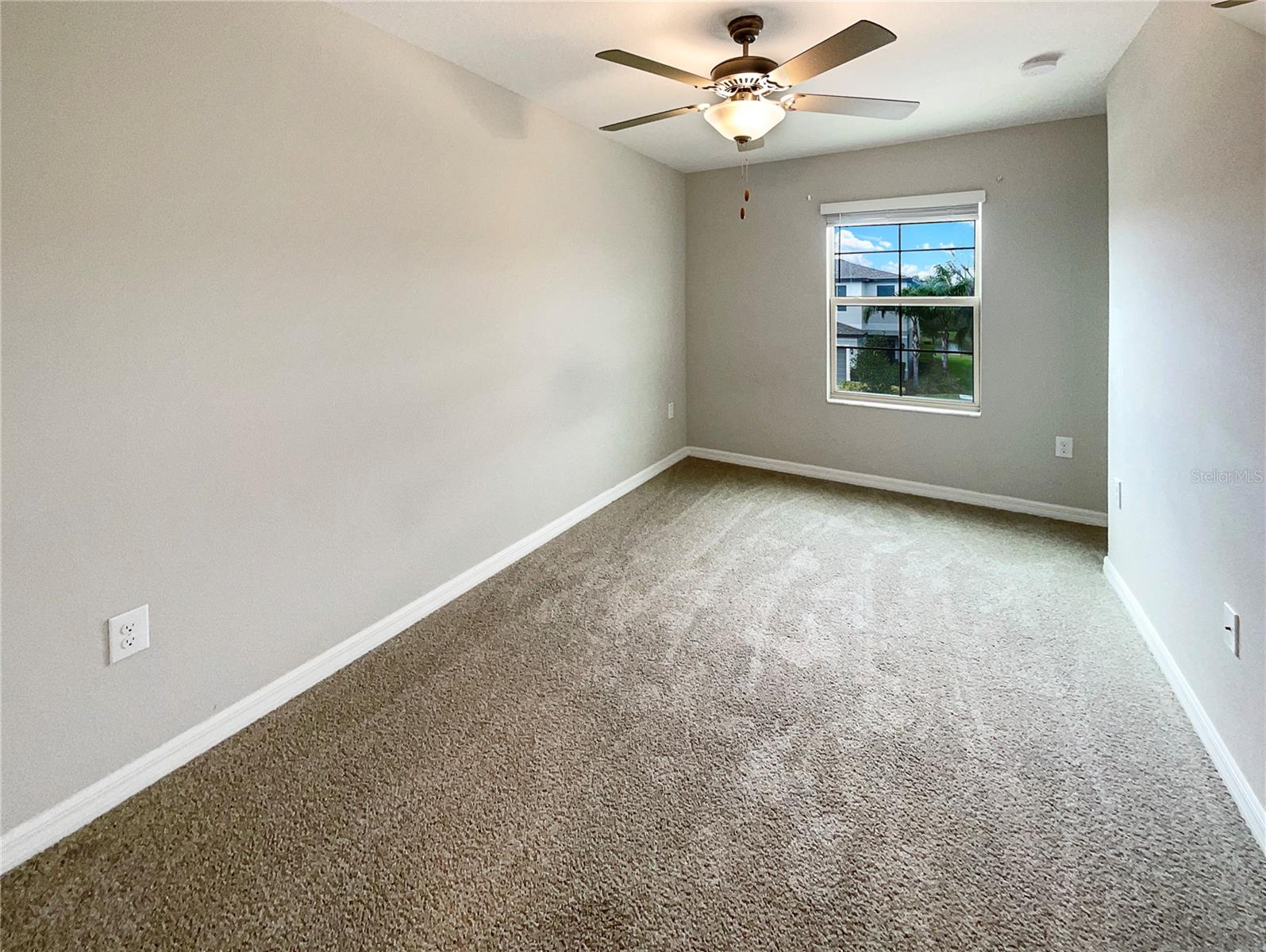 Image 17 of 24 For 1526 Cassius Street