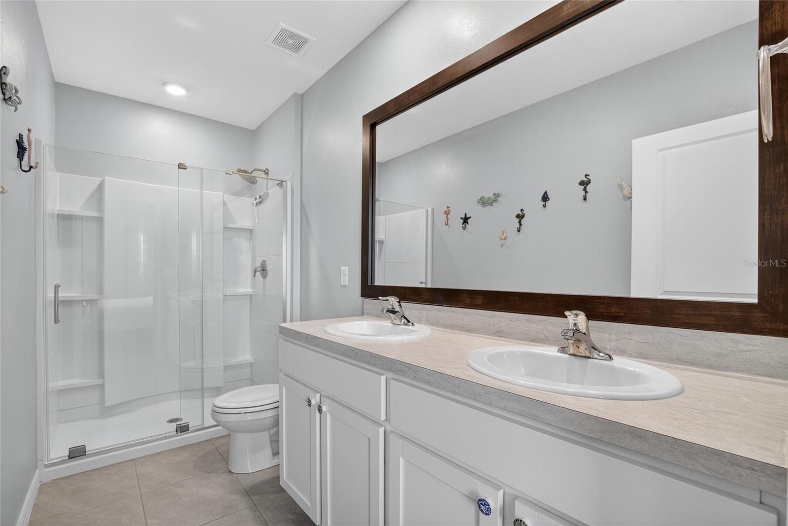 Image 27 of 64 For 5055 Captain Davis Drive