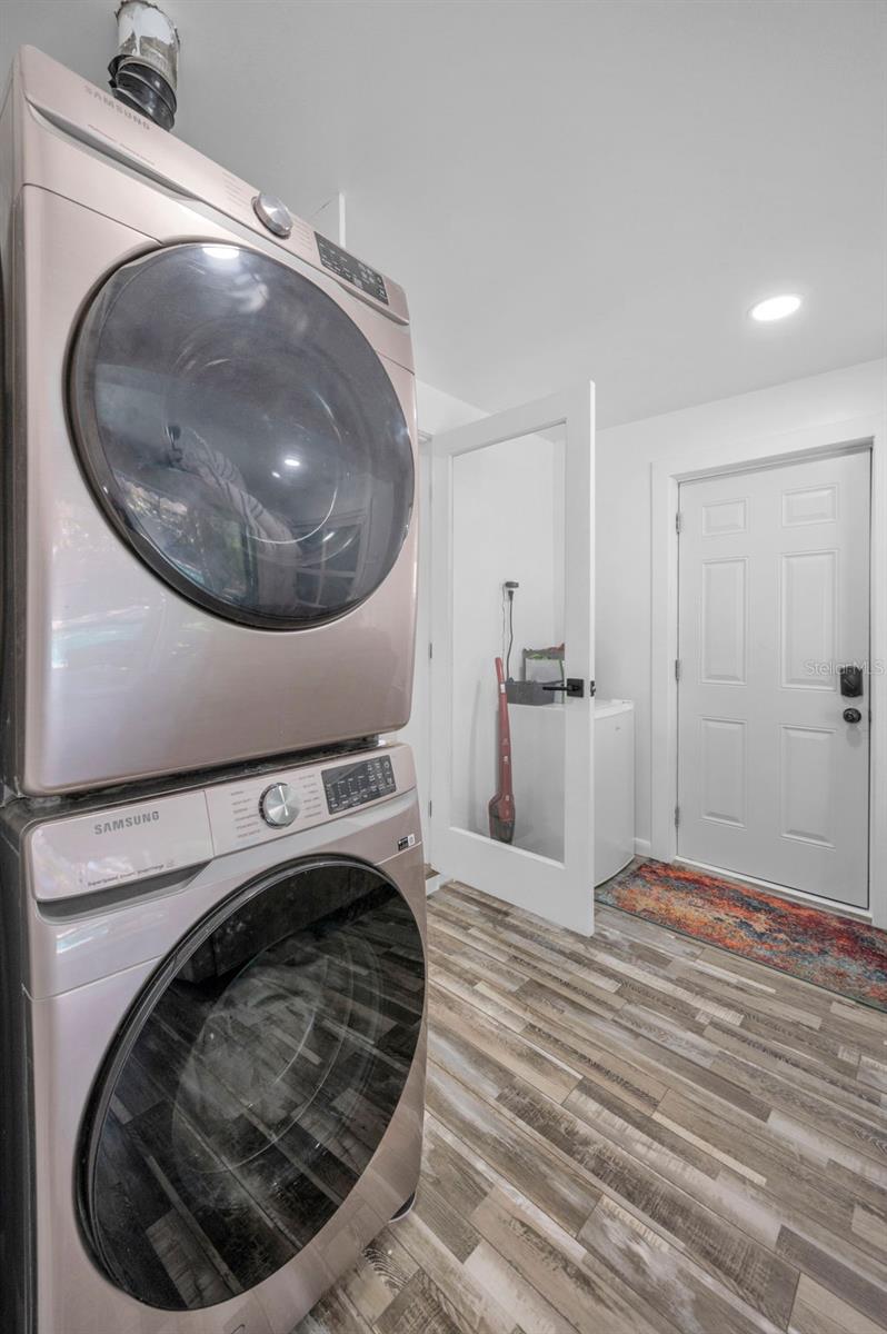 Image 16 of 82 For 557 77th Avenue