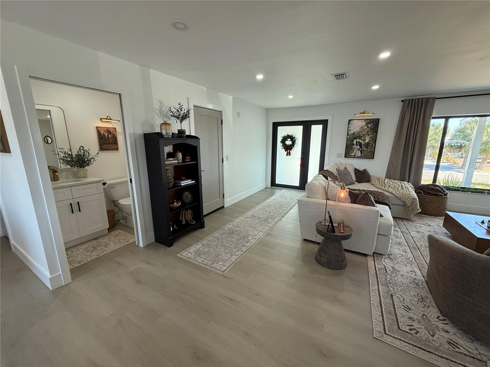 Image 21 of 38 For 6510 Abaco Drive