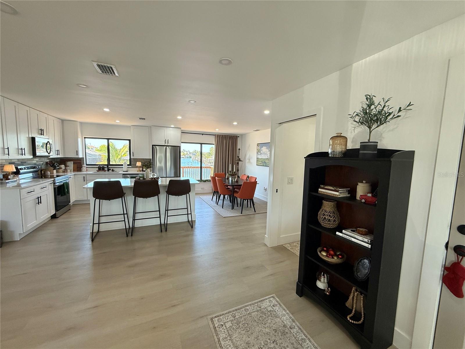 Image 8 of 38 For 6510 Abaco Drive