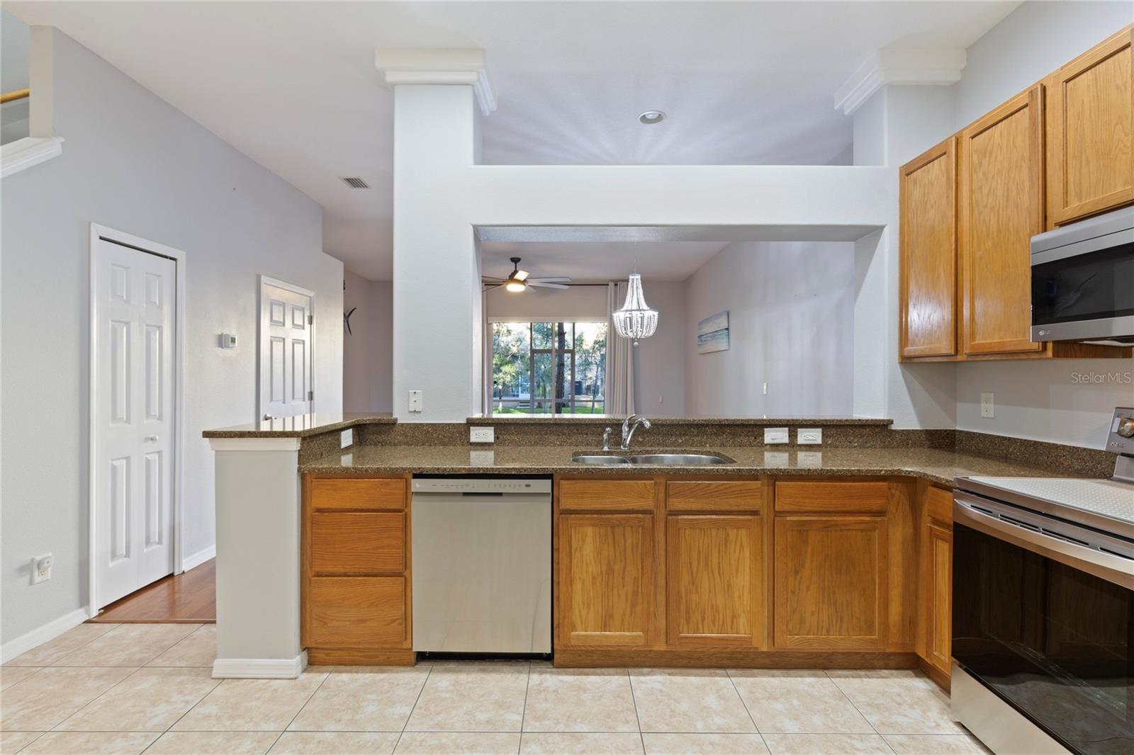 Image 5 of 30 For 1455 Hidden Court