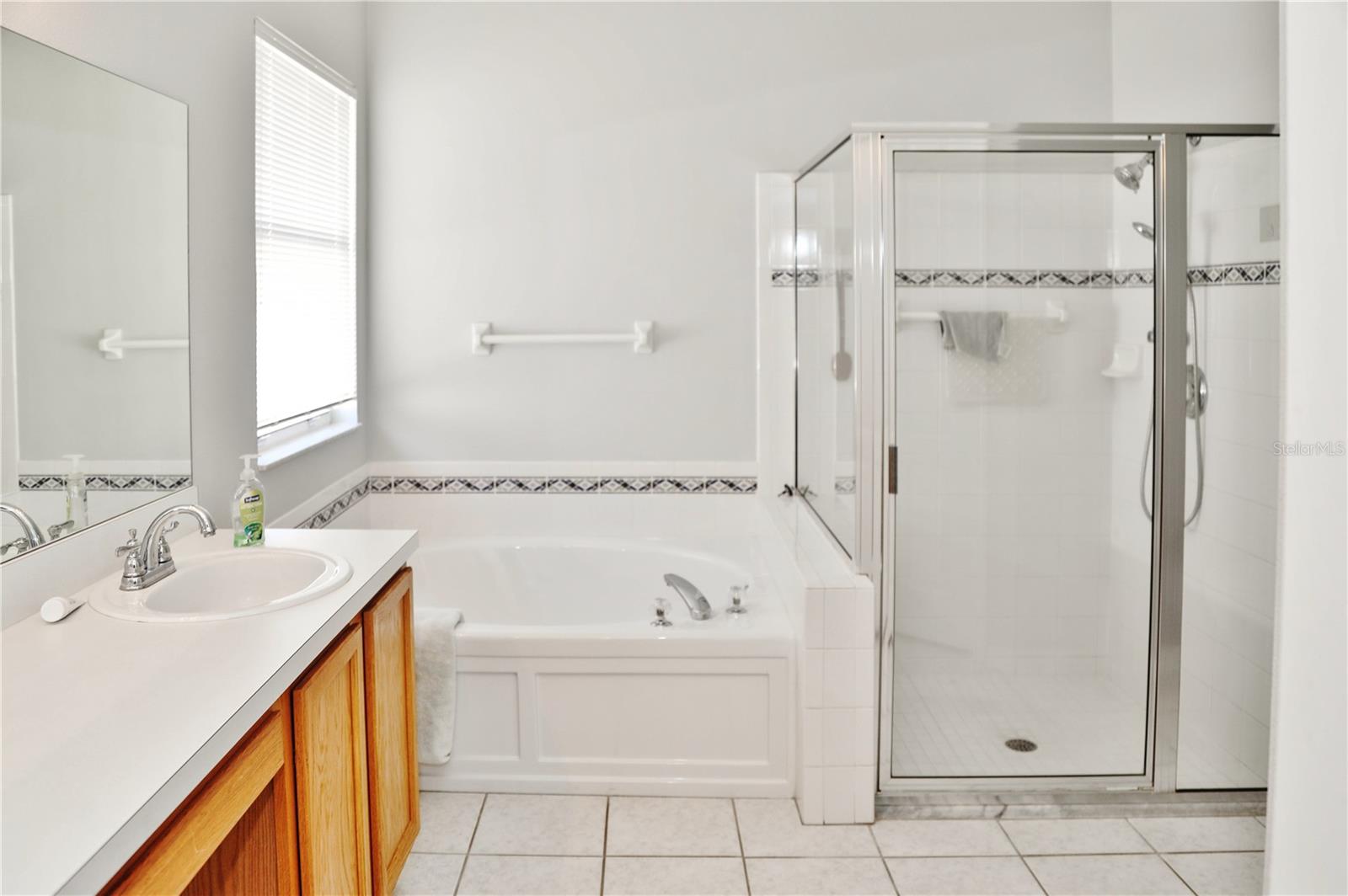 Listing photo id 10 for 10224 Grant Creek Drive