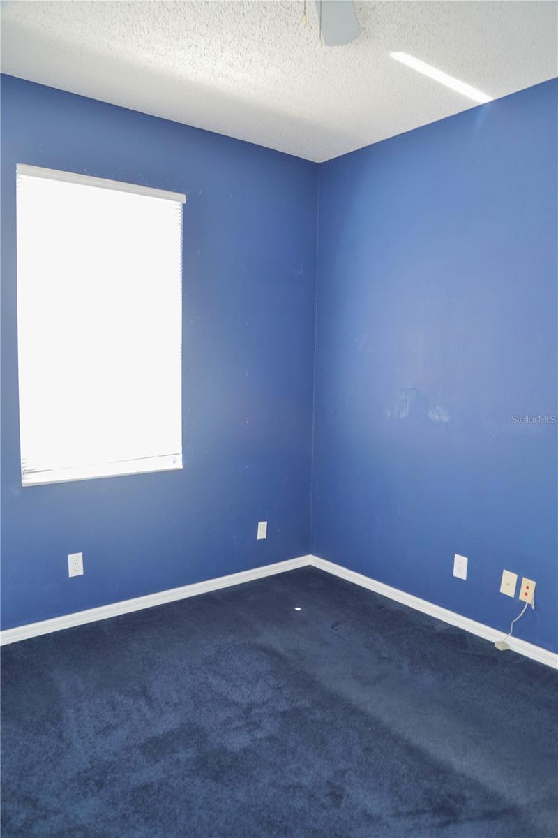 Listing photo id 13 for 10224 Grant Creek Drive