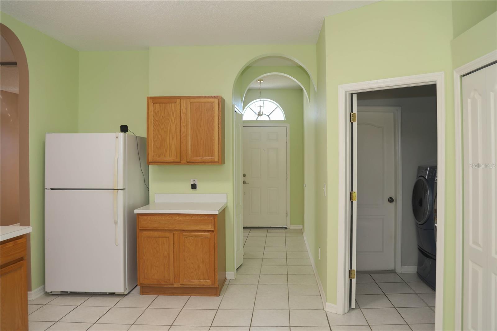 Listing photo id 1 for 10224 Grant Creek Drive