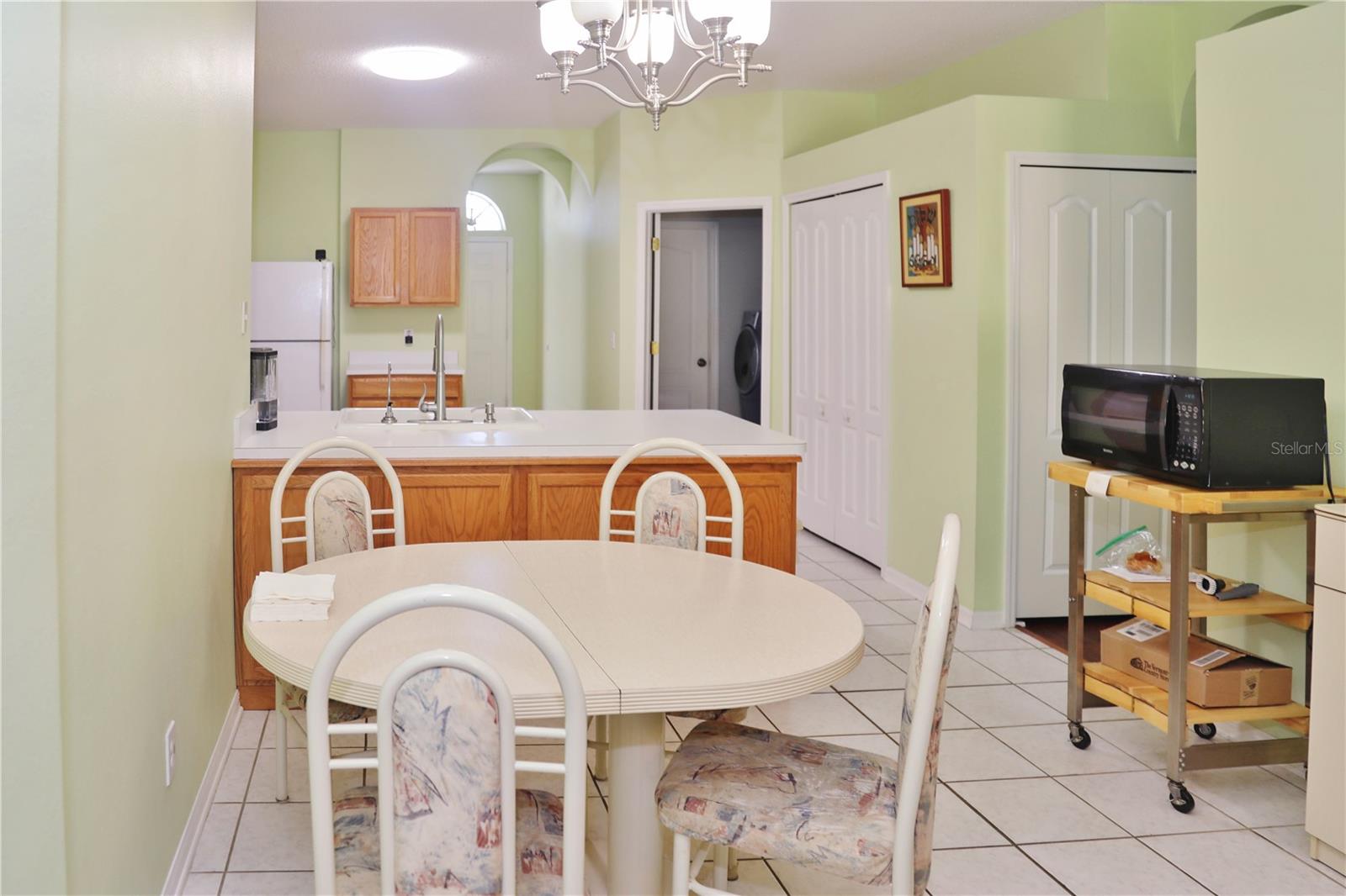 Listing photo id 3 for 10224 Grant Creek Drive