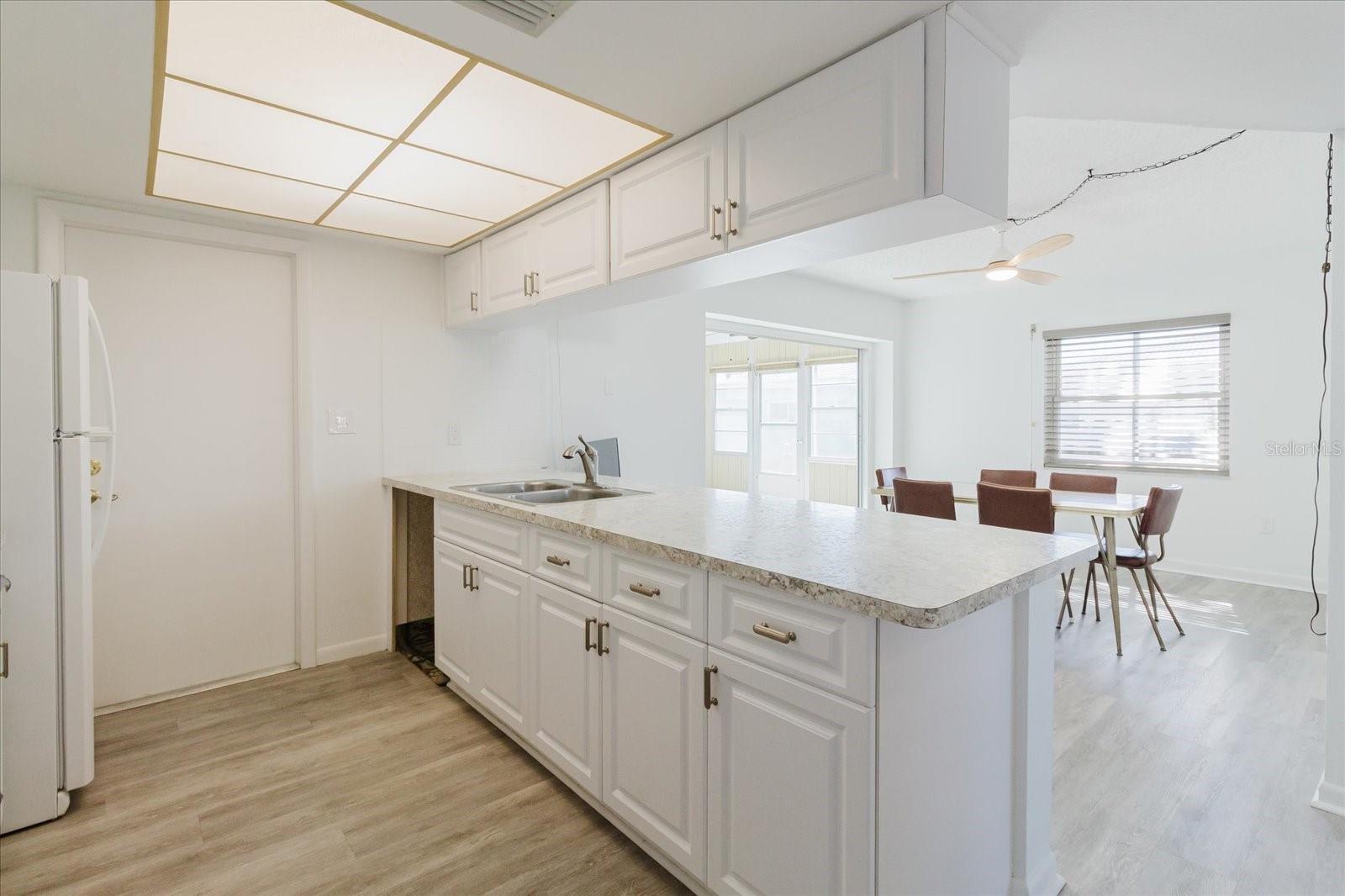 Image 41 of 70 For 5396 Acacia Trail N