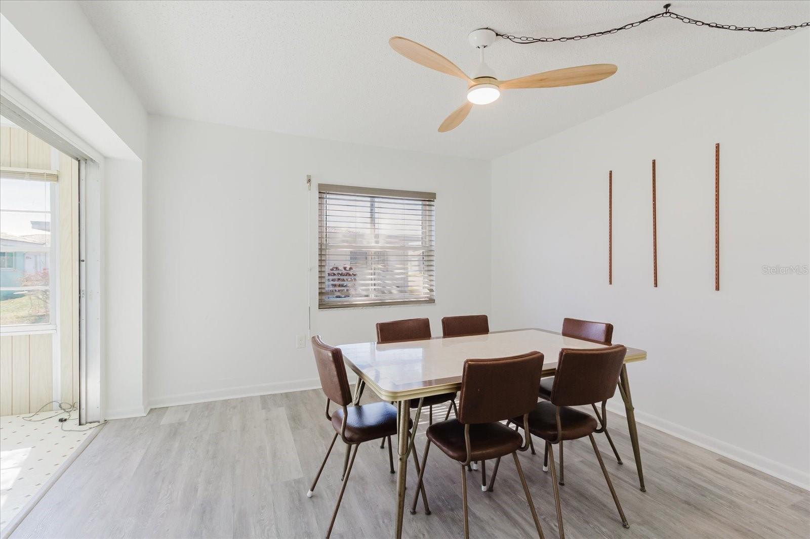 Image 43 of 70 For 5396 Acacia Trail N