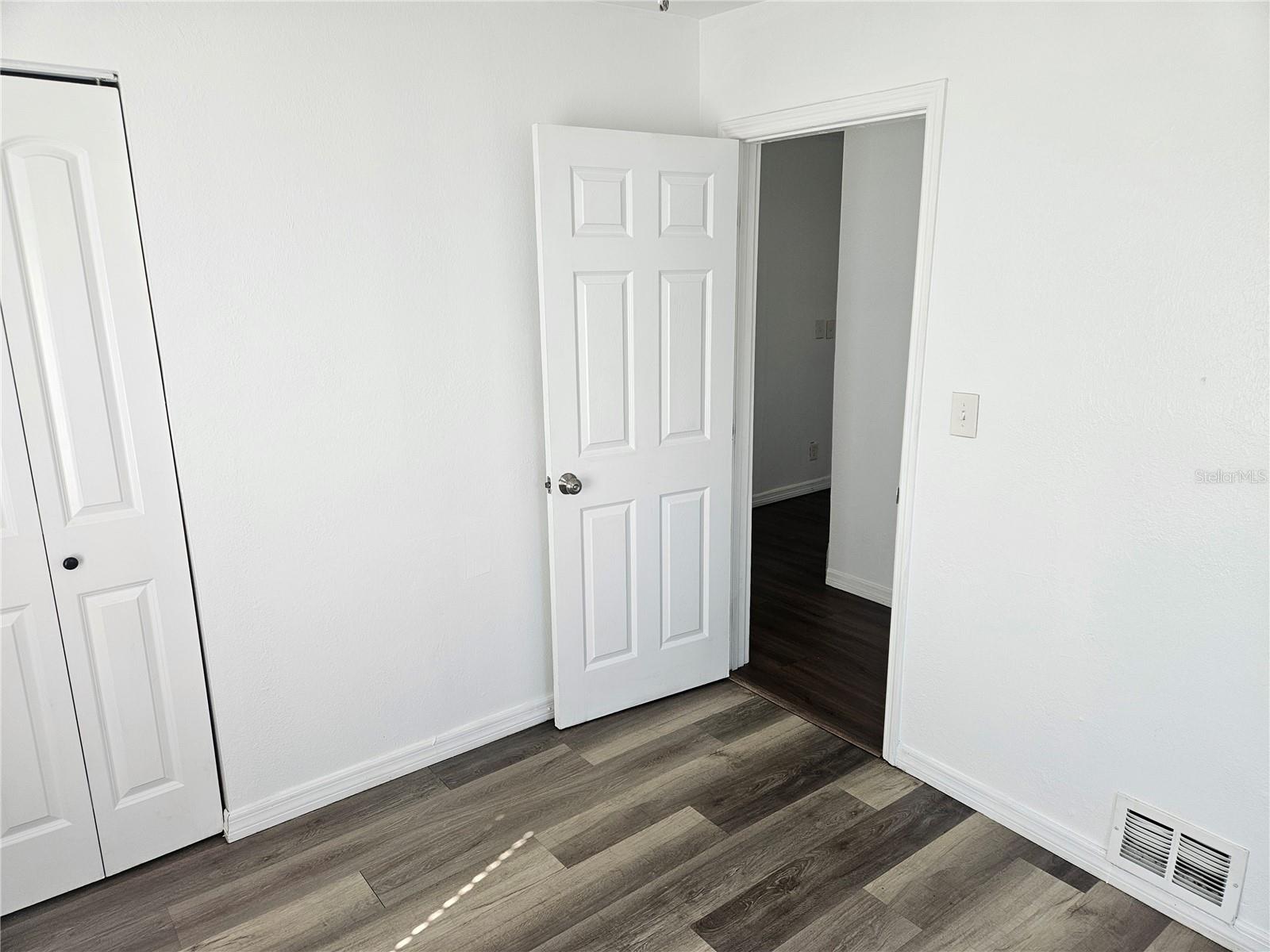 Image 11 of 26 For 3450 17th Avenue S