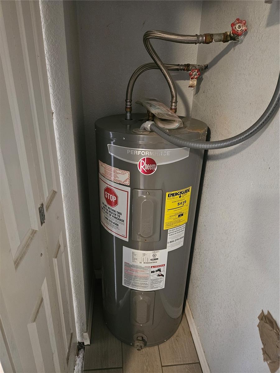 Image 24 of 26 For 3450 17th Avenue S