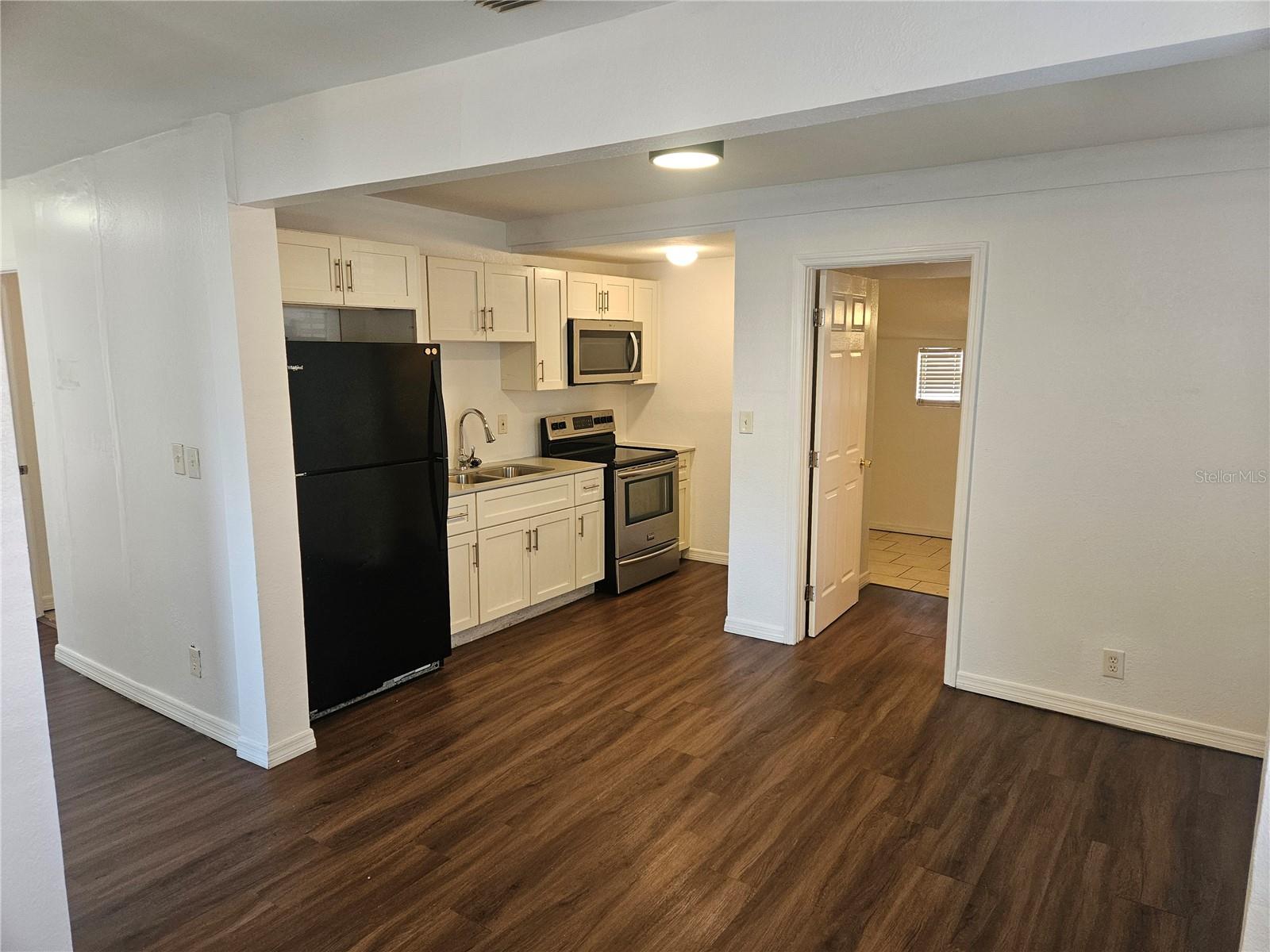 Image 3 of 26 For 3450 17th Avenue S