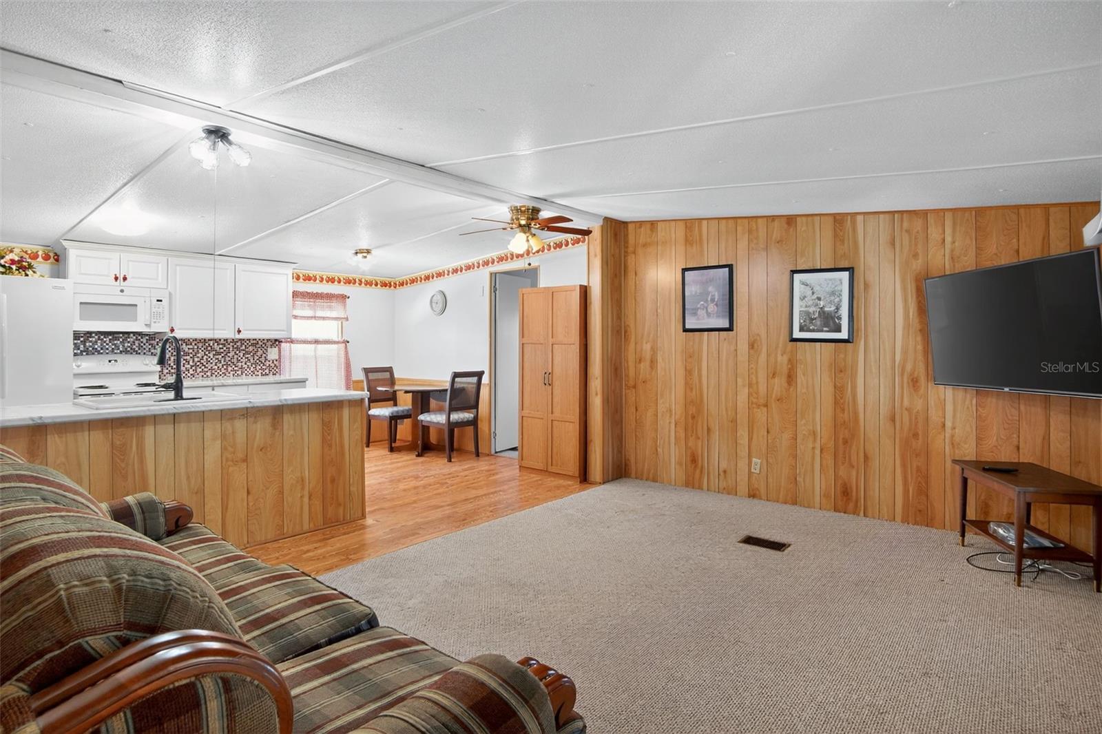 Image 7 of 17 For 17536 Brinkerhoff Lane