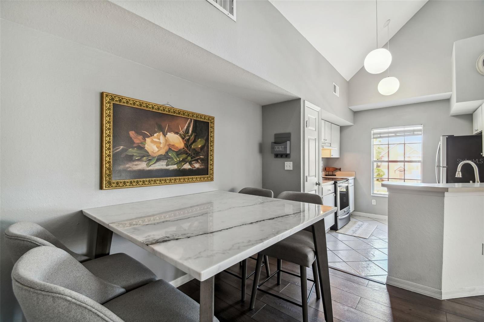 Image 10 of 47 For 10462 White Lake Court