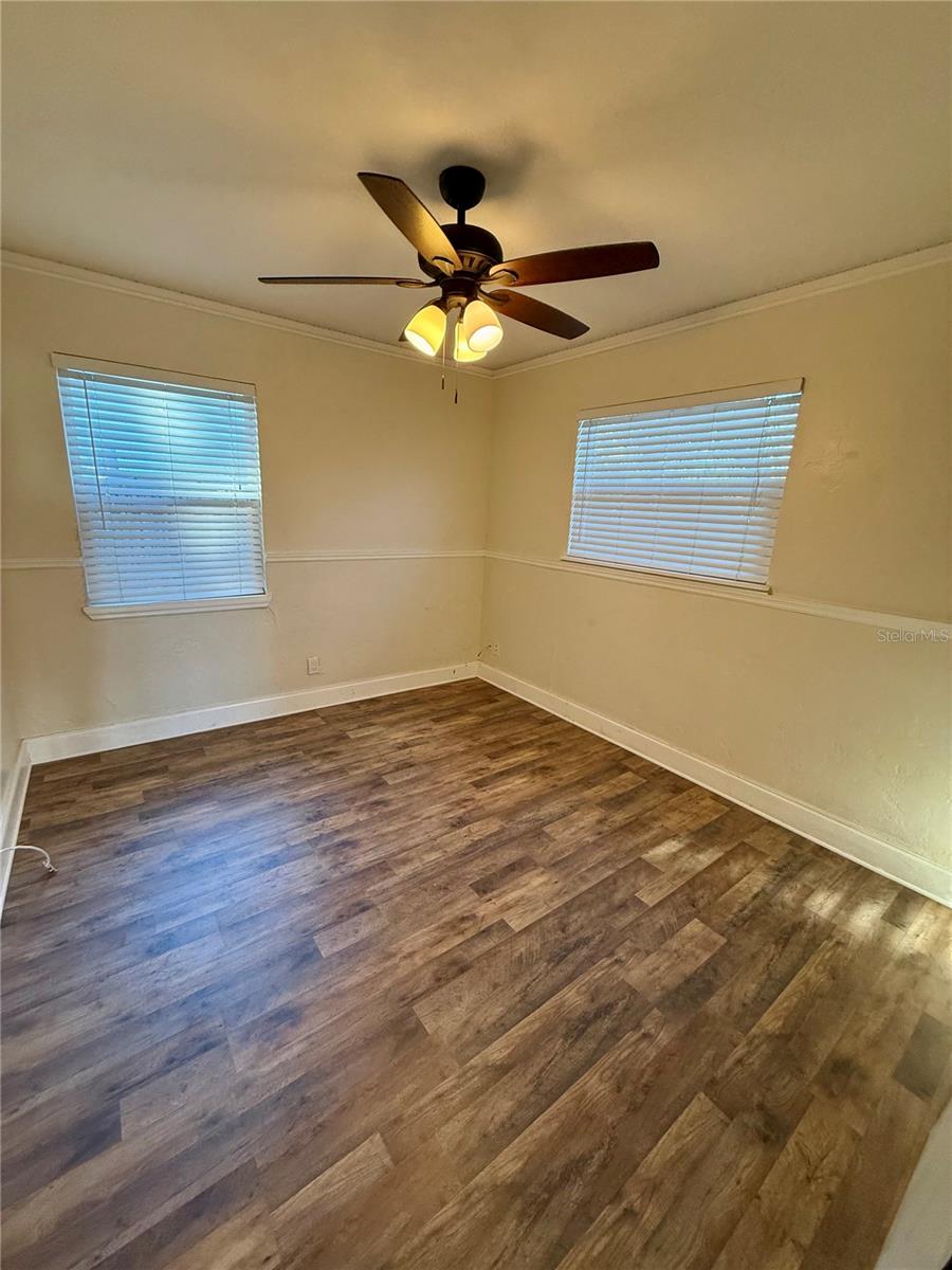 Image 10 of 16 For 7601 32nd Avenue N