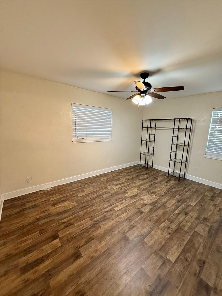 Image 11 of 16 For 7601 32nd Avenue N