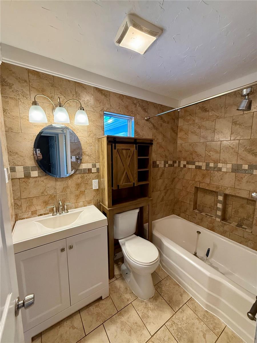 Image 9 of 16 For 7601 32nd Avenue N