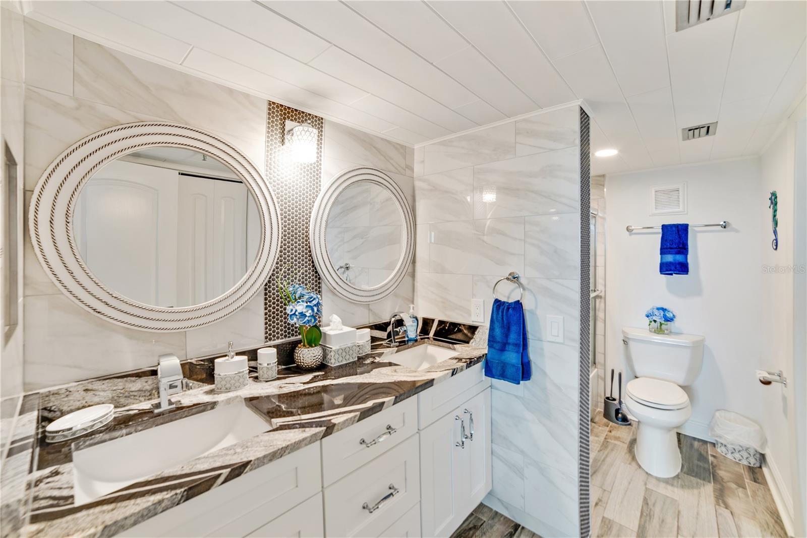 Image 23 of 44 For 5915 Sea Ranch Drive 314