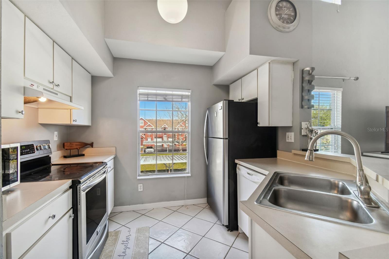 Image 18 of 57 For 10462 White Lake Court