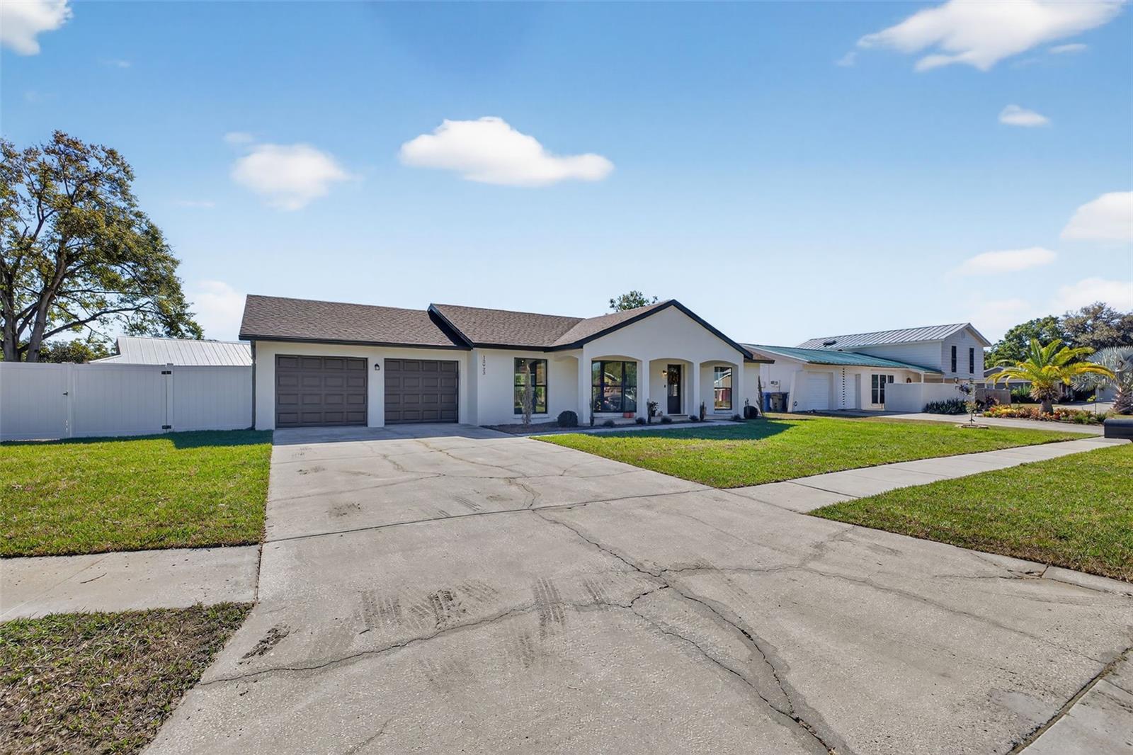 Image 4 of 44 For 13933 Cherry Creek Drive