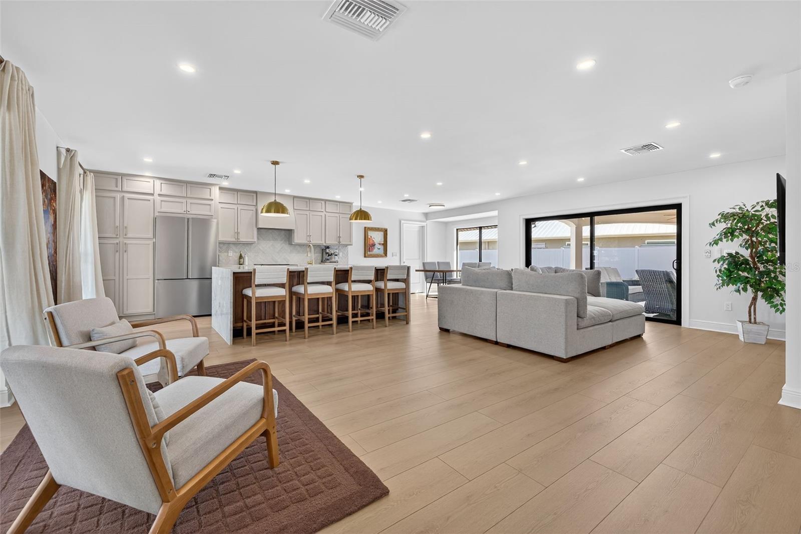 Image 7 of 44 For 13933 Cherry Creek Drive