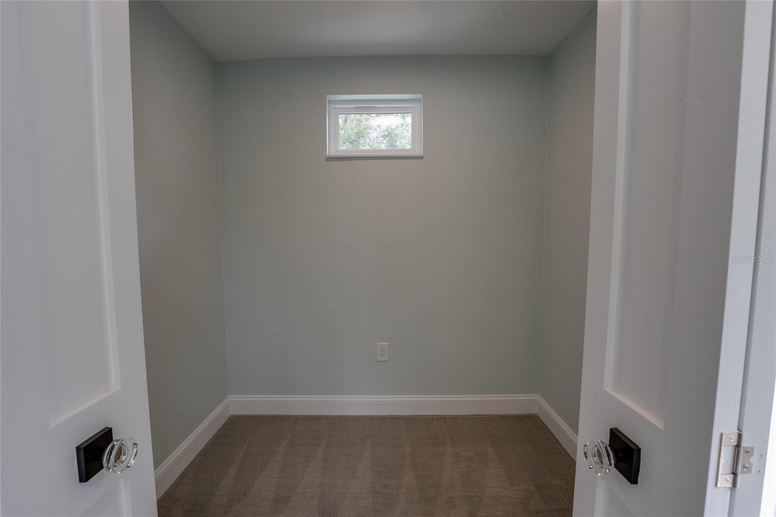 Image 18 of 61 For 229 Lime Circle S