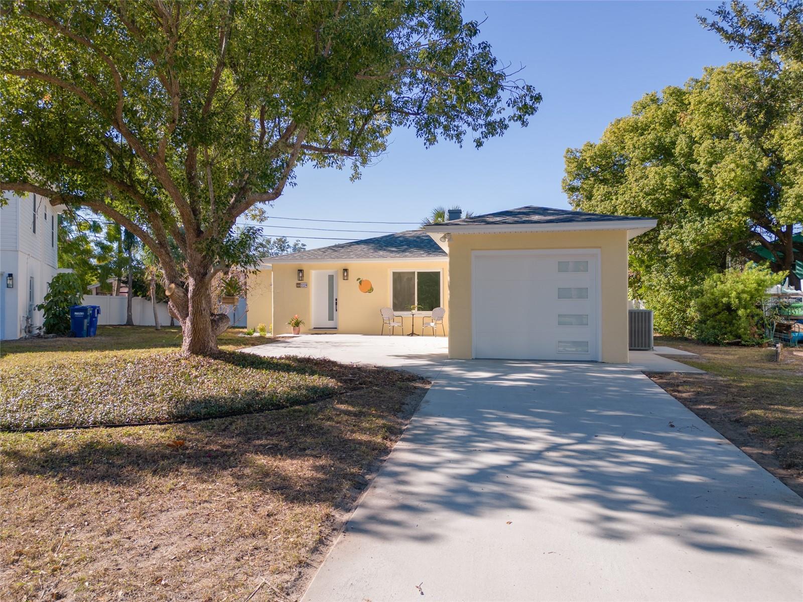 Image 2 of 61 For 229 Lime Circle S