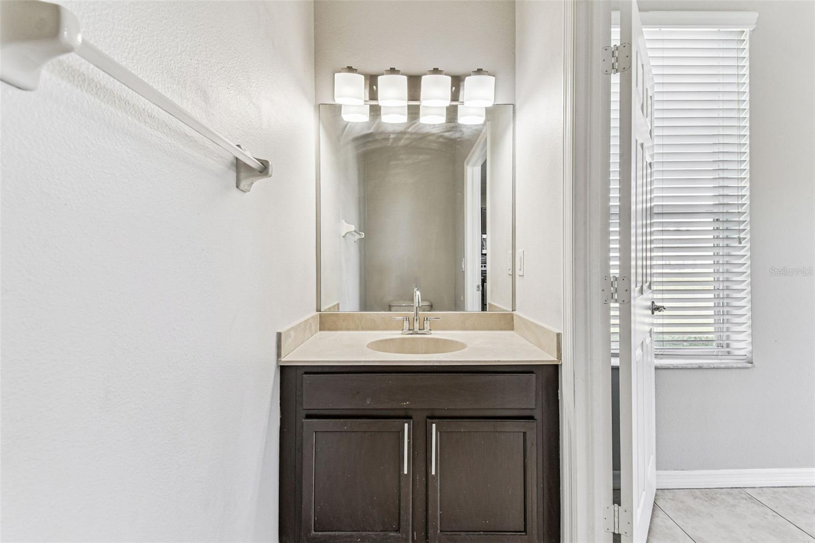 Image 21 of 47 For 11651 Declaration Drive