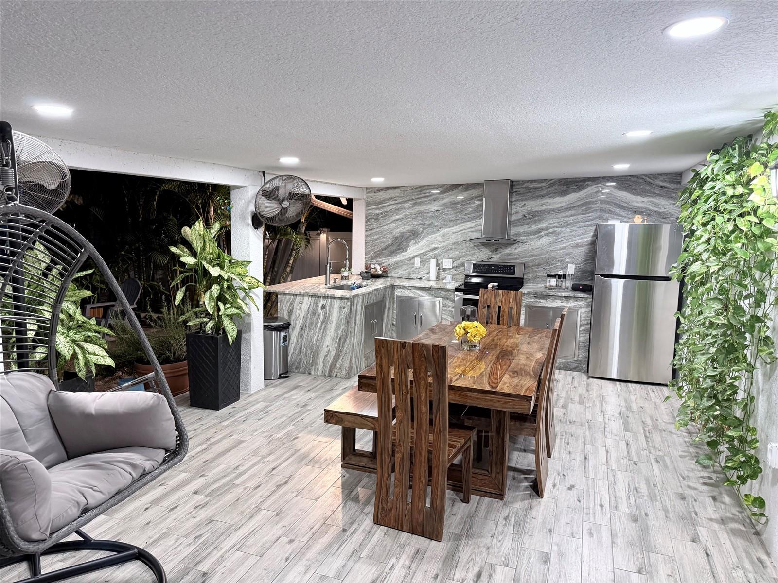 Image 17 of 22 For 2719 Braddock Street