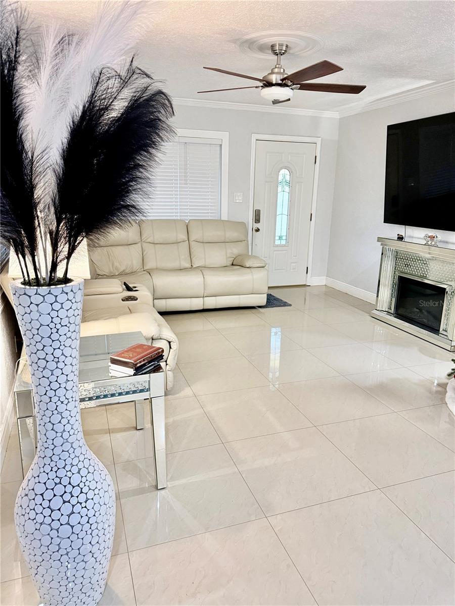 Image 2 of 22 For 2719 Braddock Street