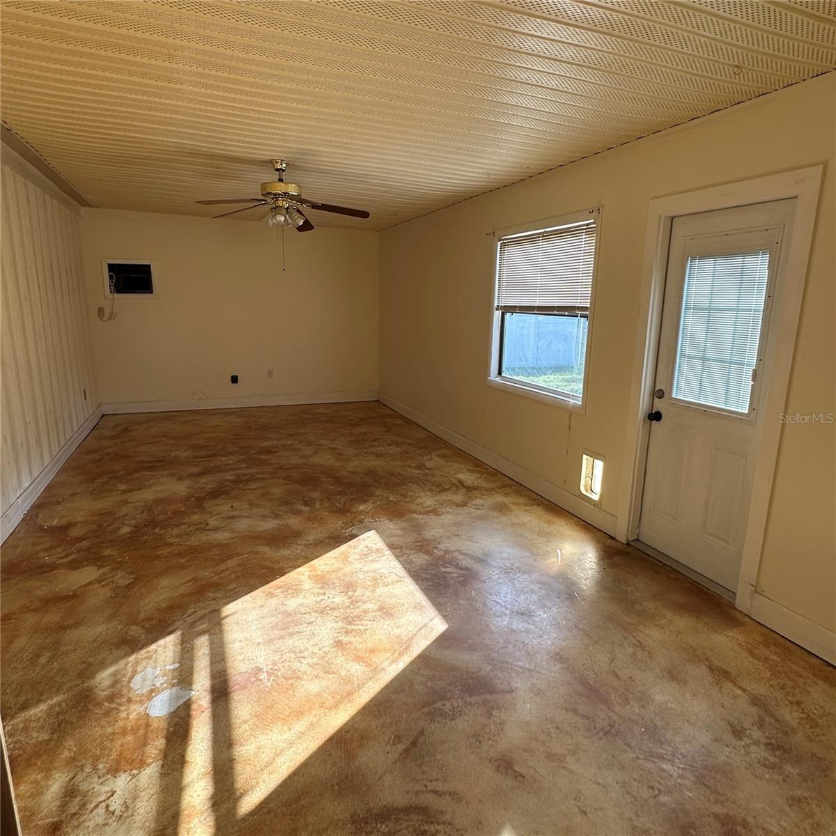 Image 5 of 21 For 5005 Leon Drive