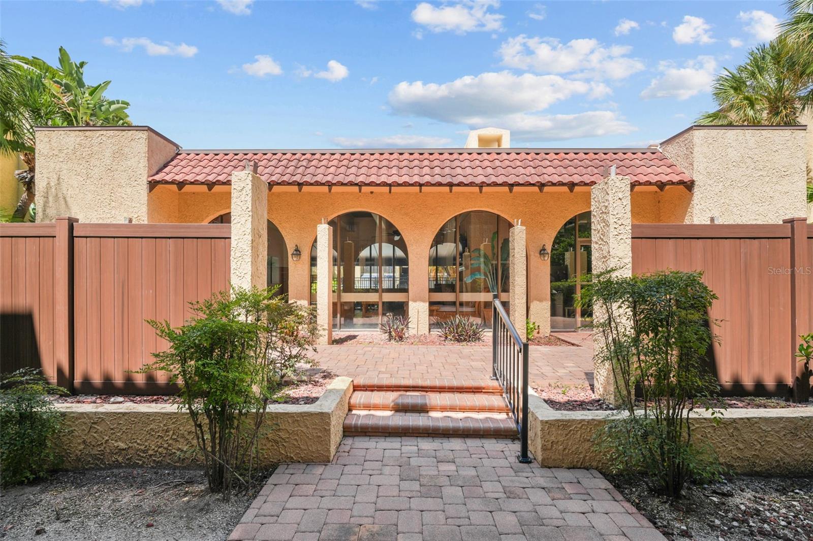 Image 33 of 55 For 108 Alameda Court 236