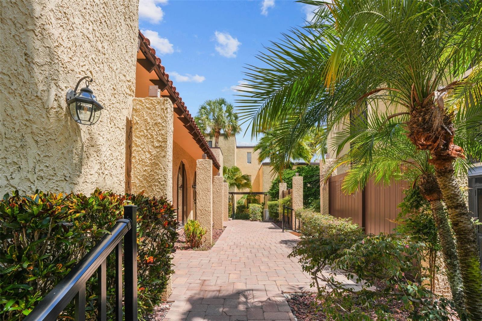 Image 40 of 55 For 108 Alameda Court 236