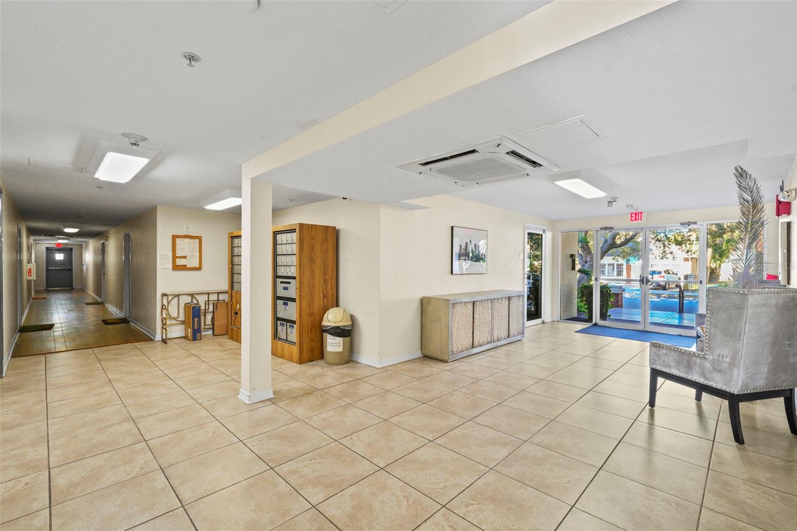 Image 36 of 37 For 406 Cedar Avenue 408