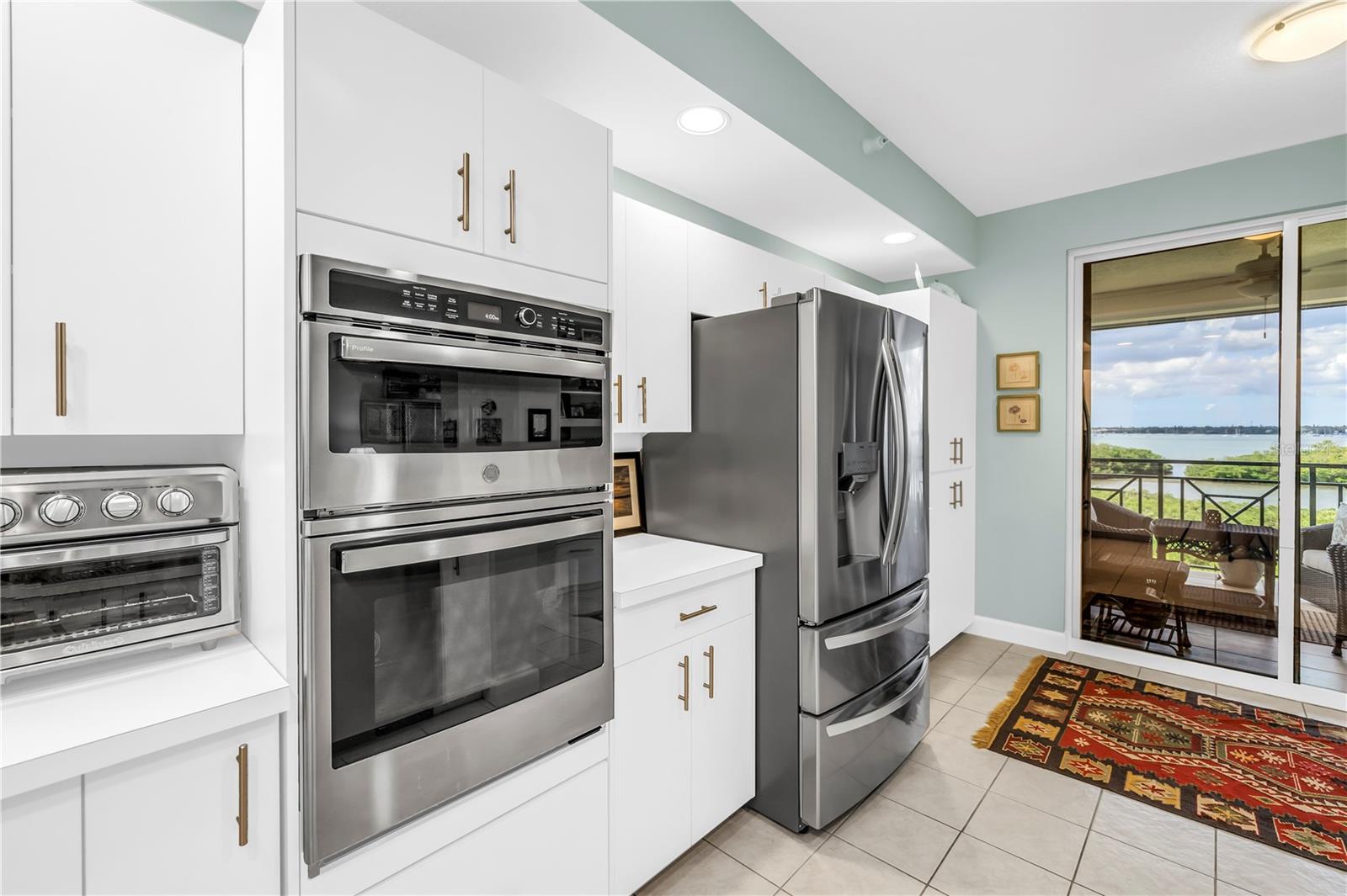 Image 21 of 38 For 4801 Osprey Drive S 303