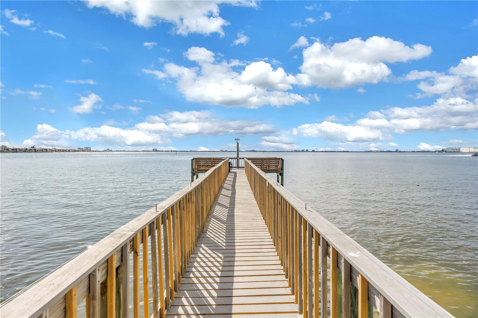 Image 25 of 38 For 4801 Osprey Drive S 303