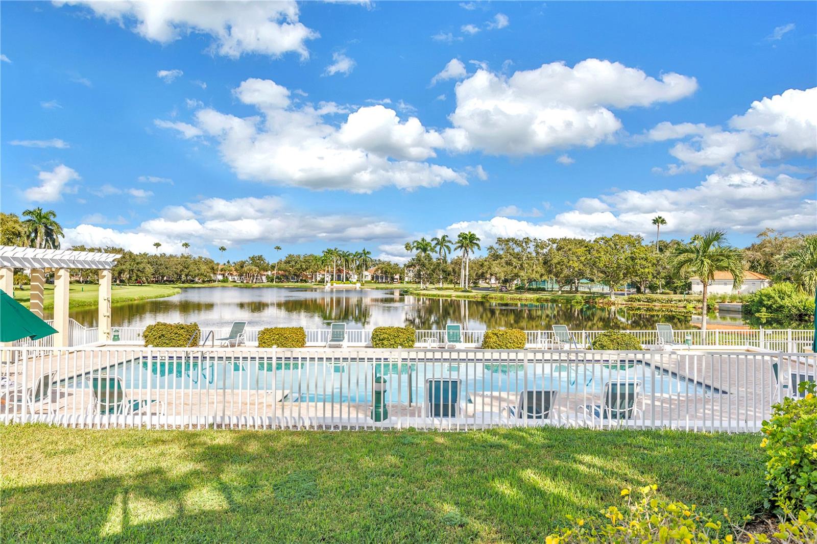 Image 30 of 38 For 4801 Osprey Drive S 303