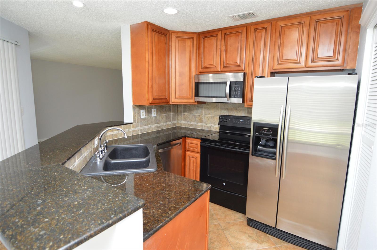 Image 10 of 100 For 8613 Mallard Reserve Drive 102