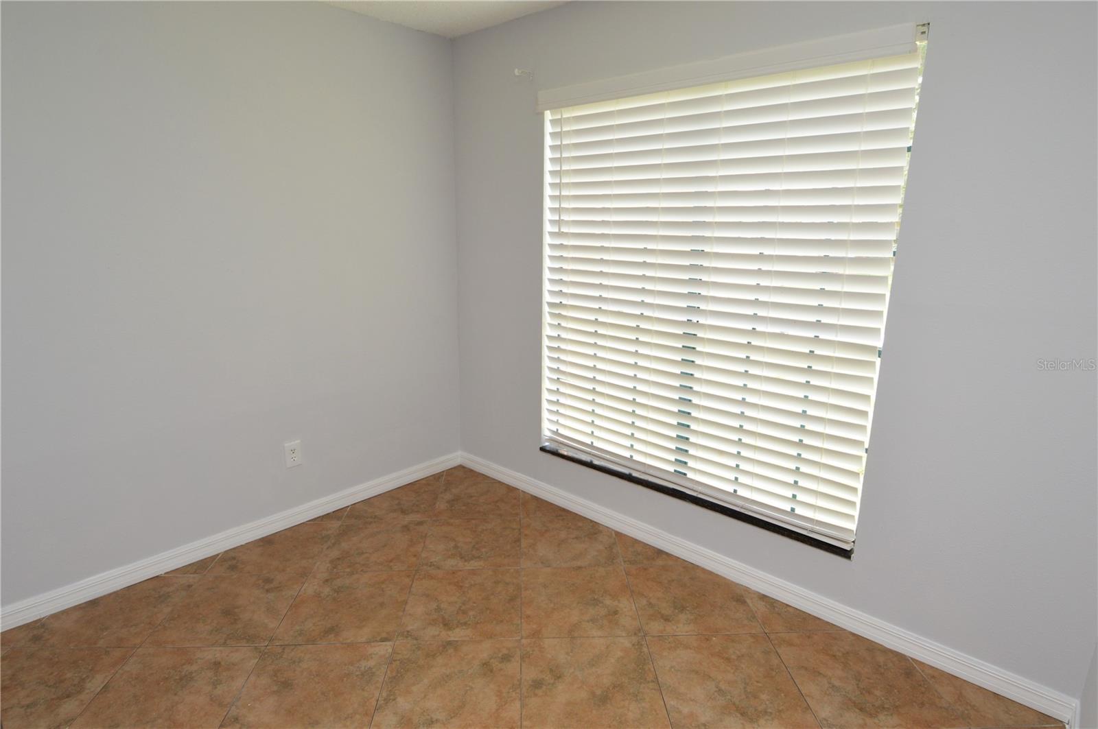 Image 14 of 100 For 8613 Mallard Reserve Drive 102