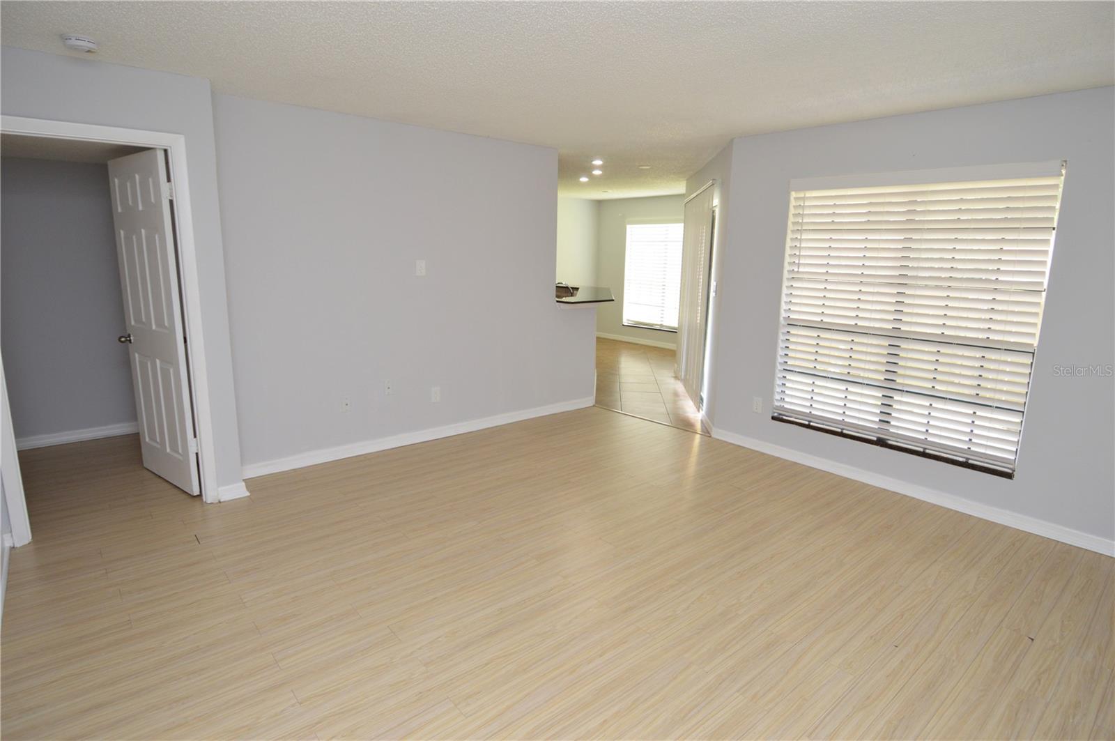 Image 15 of 100 For 8613 Mallard Reserve Drive 102