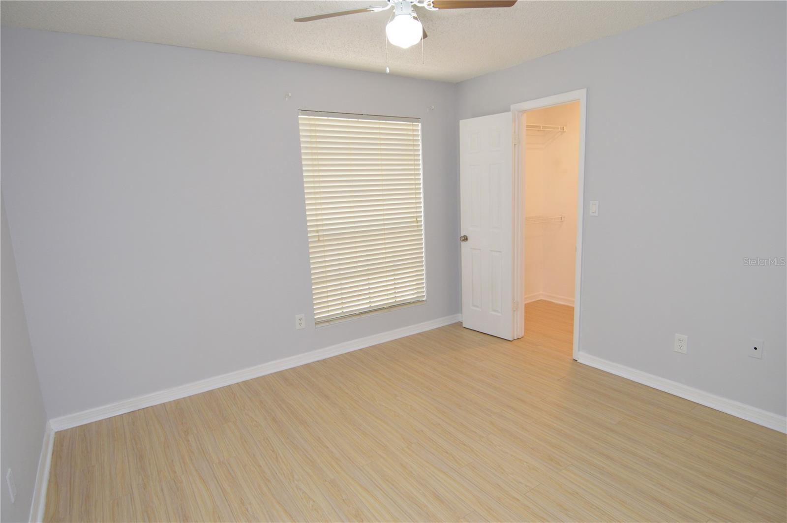 Image 42 of 100 For 8613 Mallard Reserve Drive 102