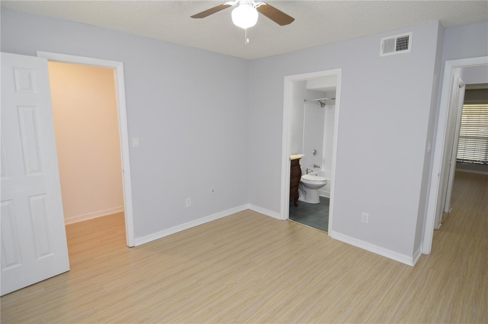 Image 47 of 100 For 8613 Mallard Reserve Drive 102