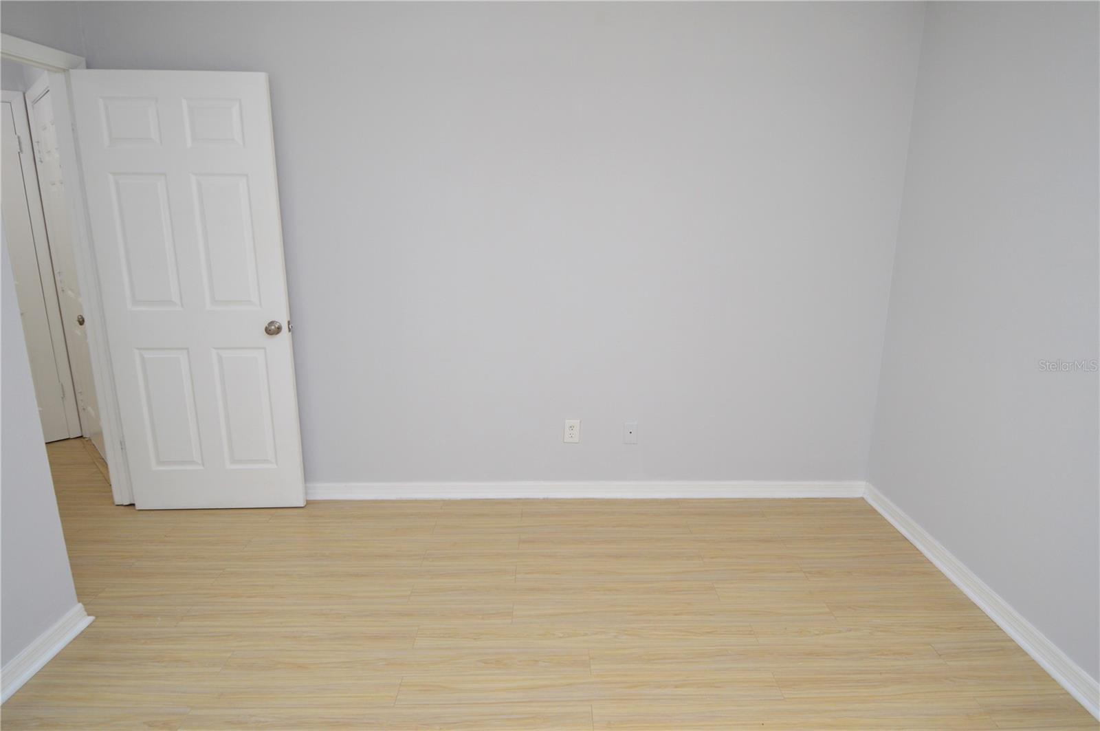 Image 54 of 100 For 8613 Mallard Reserve Drive 102