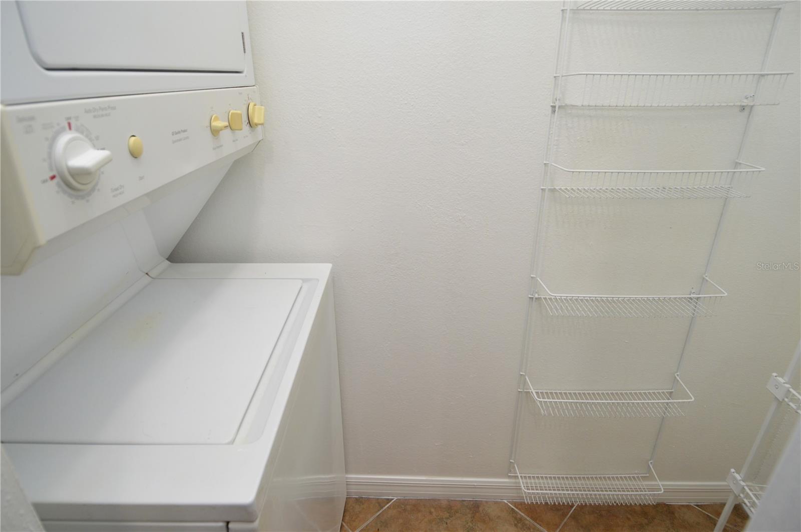 Image 8 of 100 For 8613 Mallard Reserve Drive 102