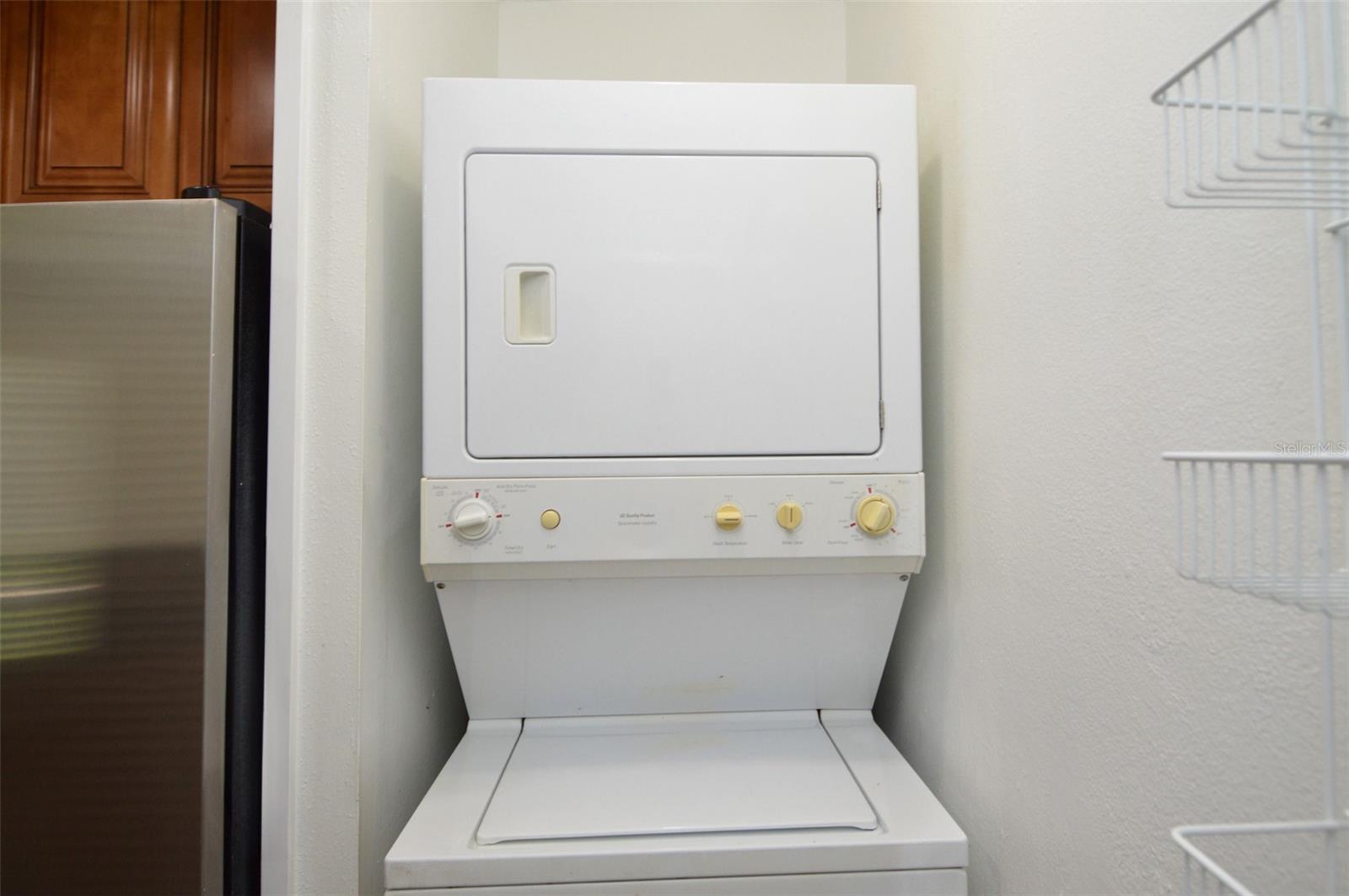 Image 9 of 100 For 8613 Mallard Reserve Drive 102